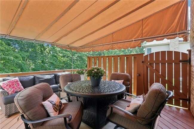 Building Photo - 403 Worth Ct