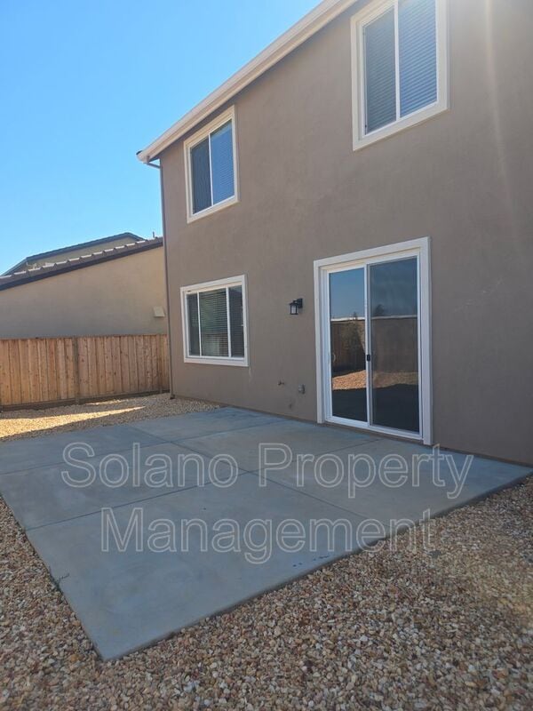 Building Photo - 2940 Sugar Pne St