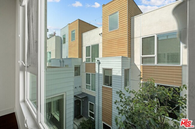 Building Photo - 5637 W Observation Ln