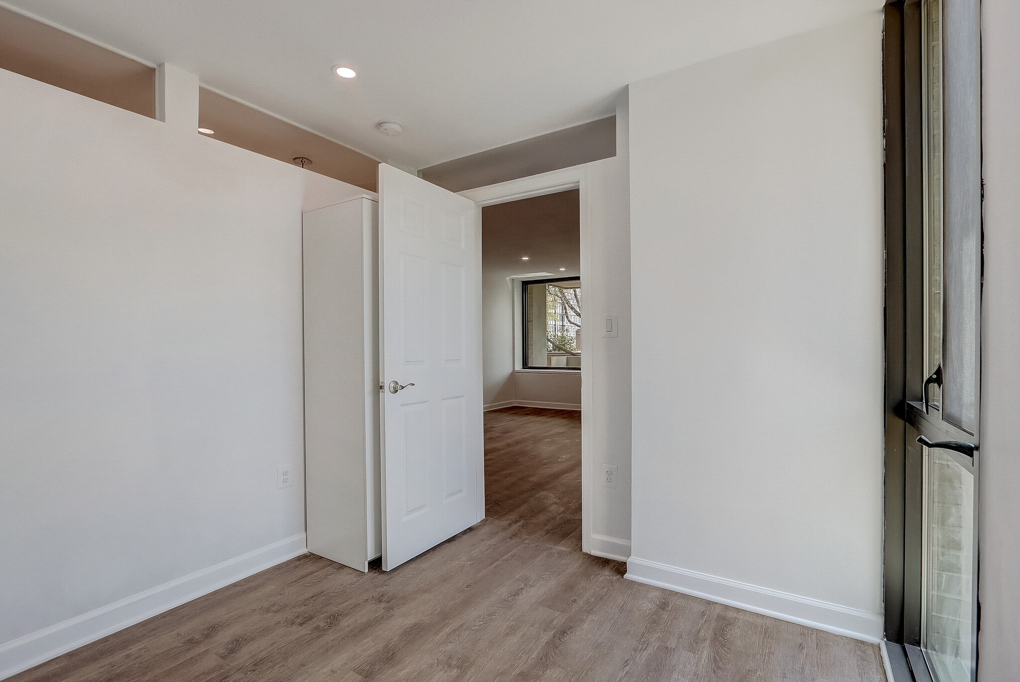 3rd Bedroom or Office - 240 M St SW