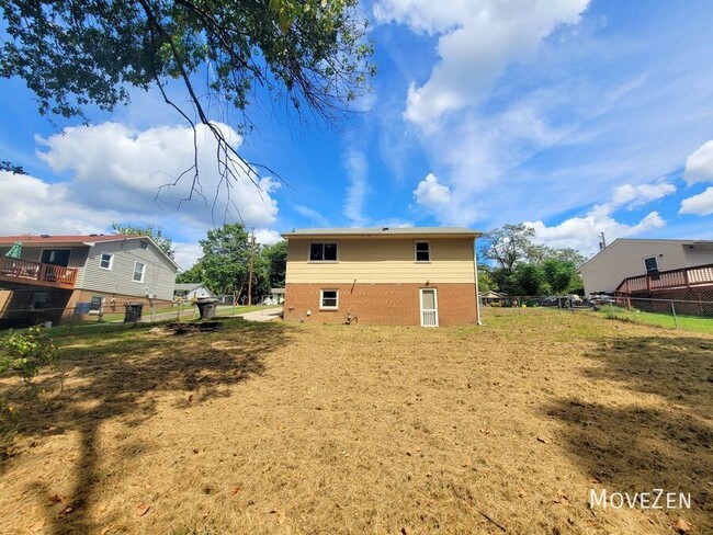 Building Photo - 1308 Juniper St