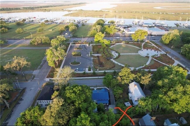 Building Photo - 1915 Union St