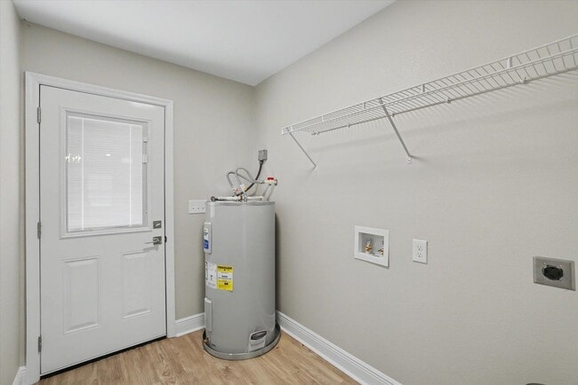 Building Photo - 37 Haida Trail