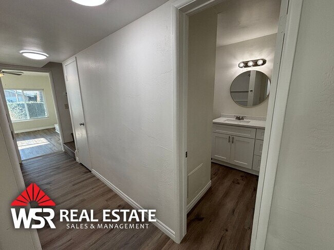 Building Photo - 3621-3621 Wilbur St