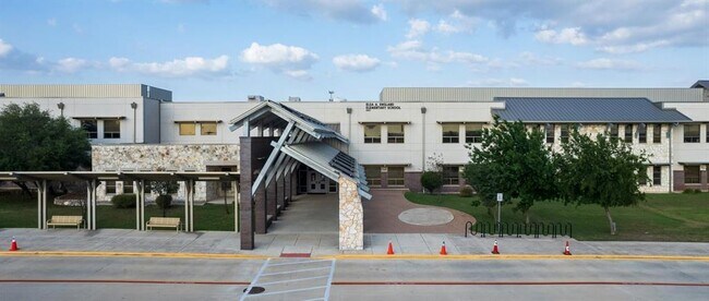 Building Photo - 9701 McKnight Lp