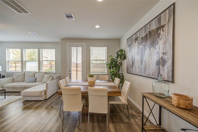 Building Photo - 4210 Peaceful Pines Ln