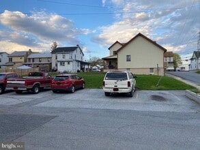 Building Photo - 2101 Main St