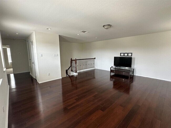 Building Photo - 1248 Hyde Park Dr