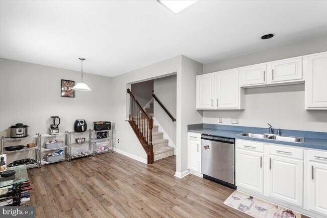 Building Photo - 7108 Wytheville Cir