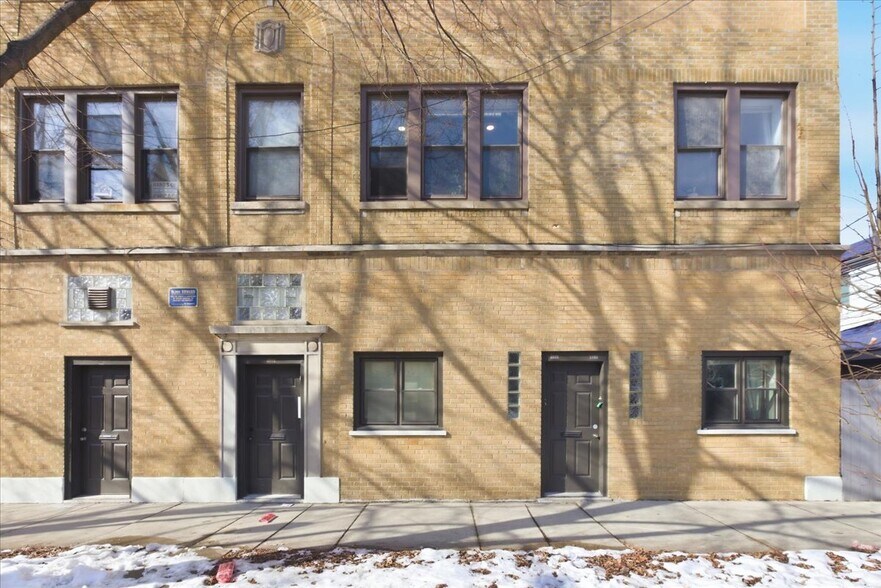 Building Photo - 4004 N Bell Ave