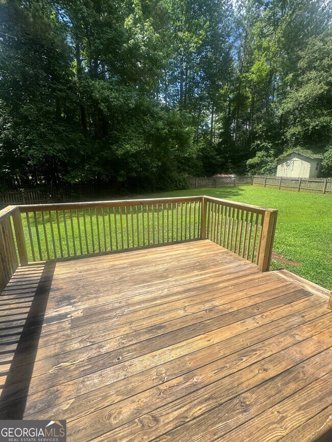 Building Photo - 105 Fox Trail Pl