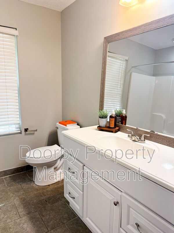 Building Photo - 3629 Thrushwood Dr