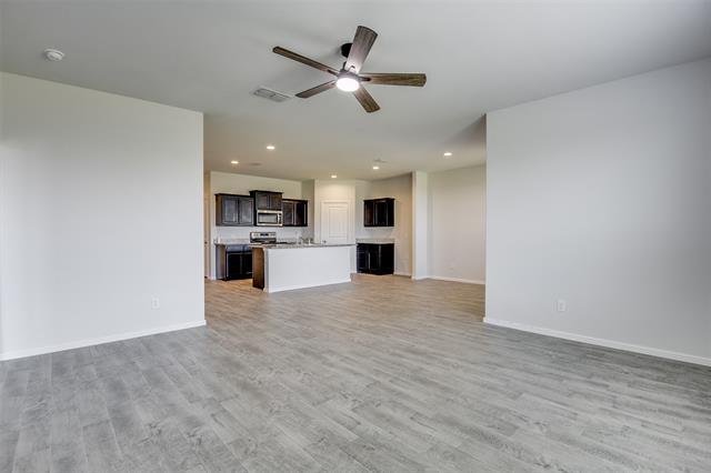 Building Photo - 701 Blacktail Dr