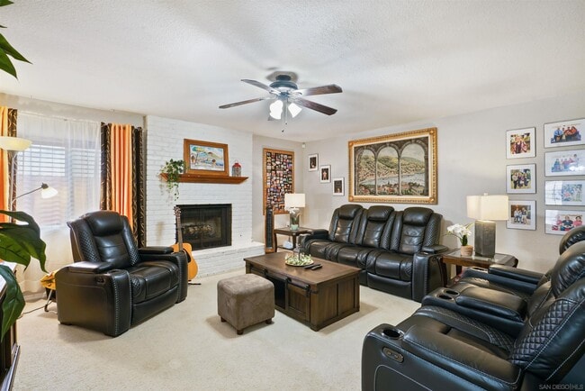 Building Photo - 1286 Waxwing Ln