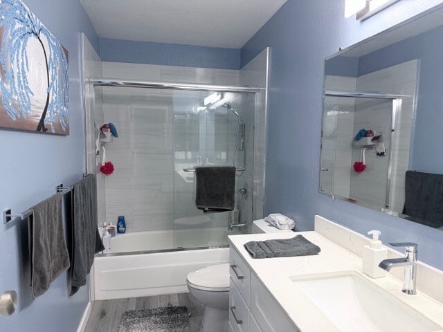 2nd Bathroom - 555 Pierce St