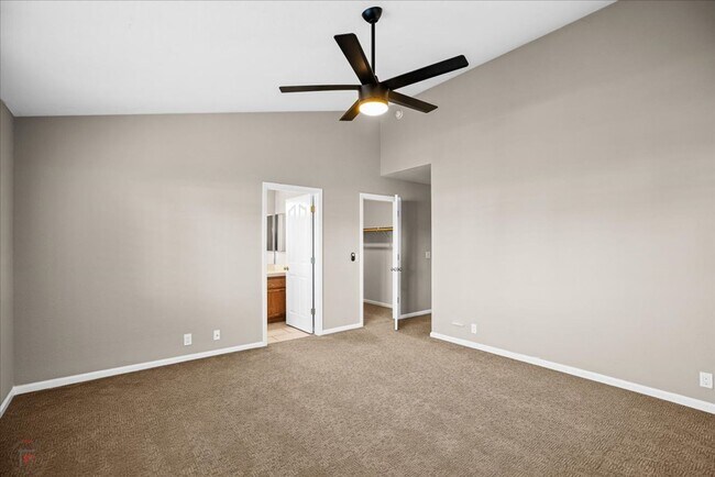 Building Photo - Lovely 3 Bedroom/2 Bath Home Located in Lodi Ca