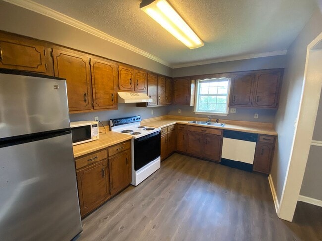 Building Photo - 3BR/2BA For Rent