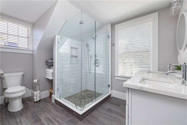 Building Photo - 36 Second St