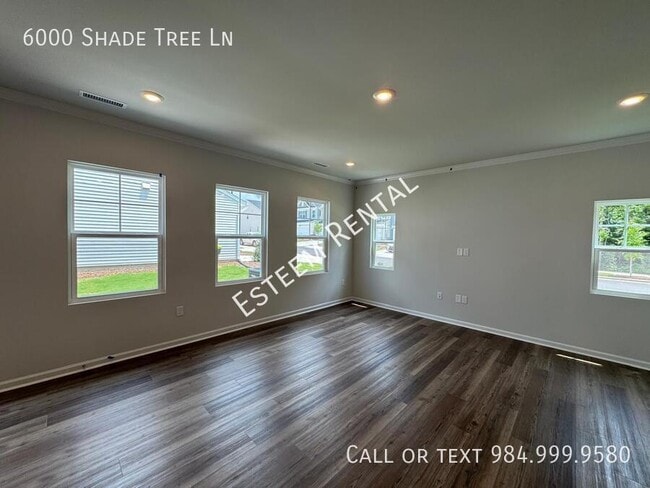 Building Photo - 6000 Shade Tree Ln