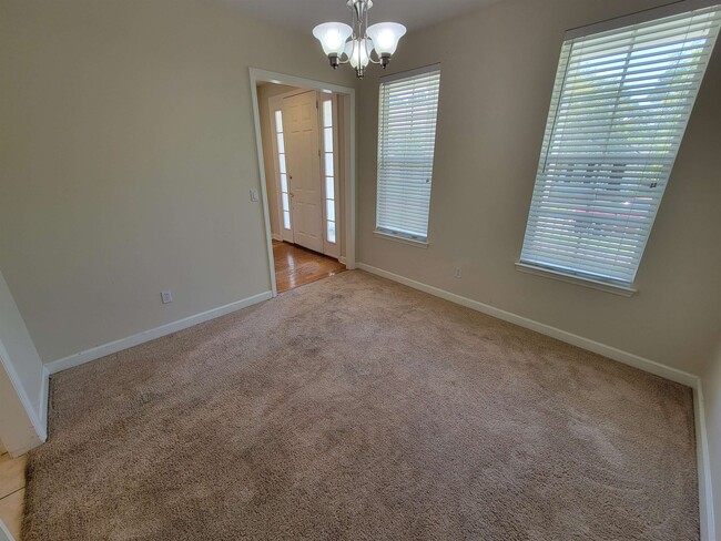 Building Photo - 4061 Shady View Ln