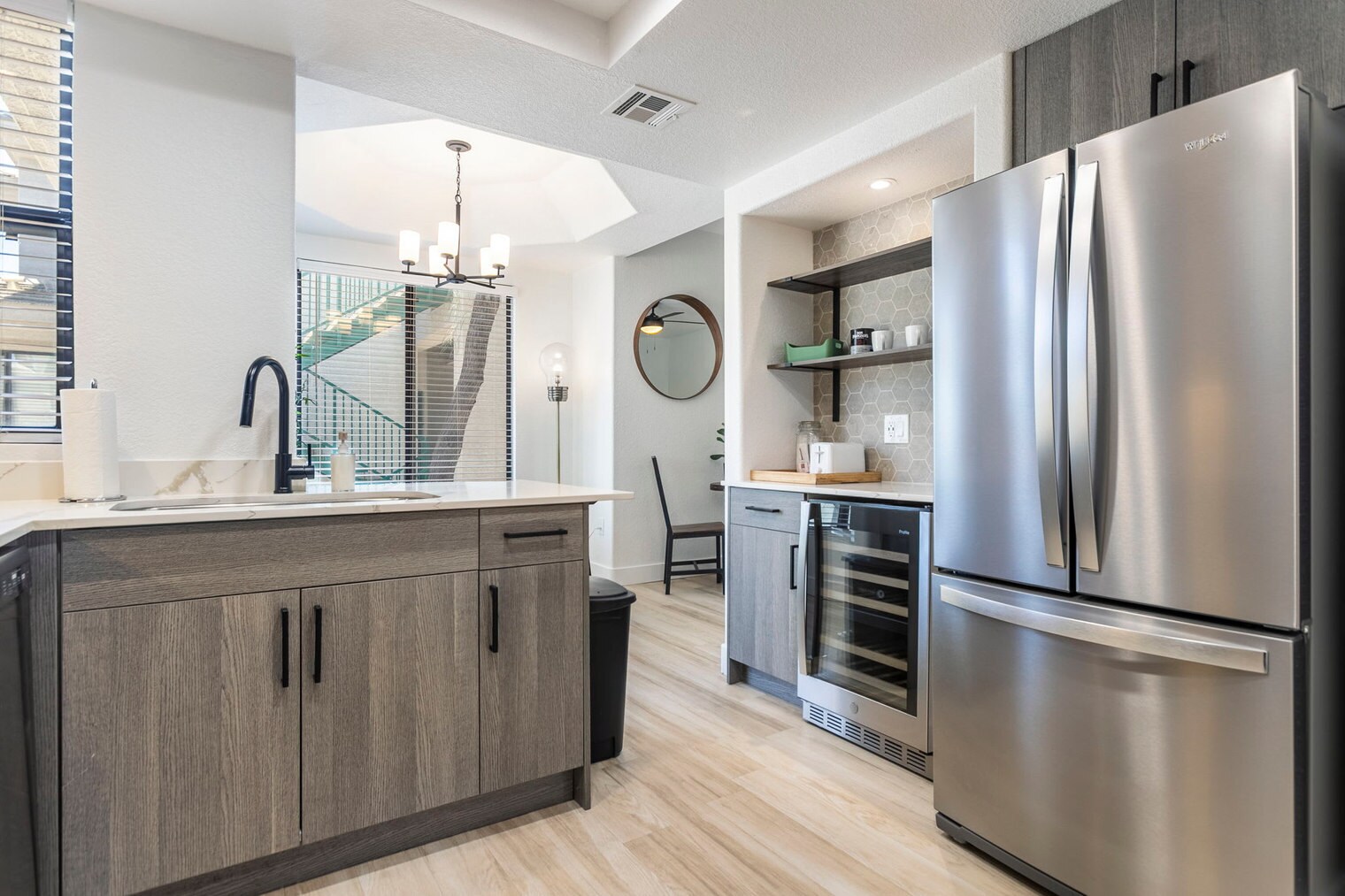 Building Photo - 15608 N 71st St