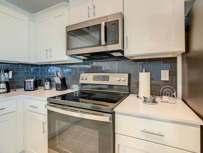 Building Photo - 3161 Paradox Cir
