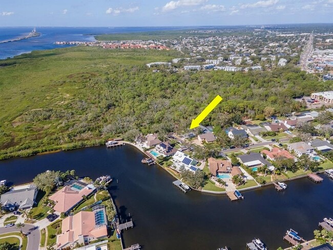 Building Photo - 4202 Deepwater Ln