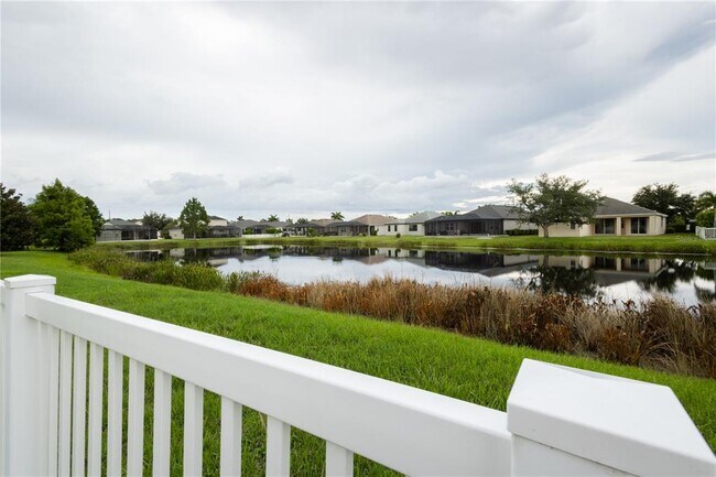 Building Photo - 6367 Golden Eye Glen