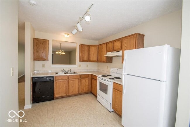 Building Photo - 5834 Long Ridge Pl