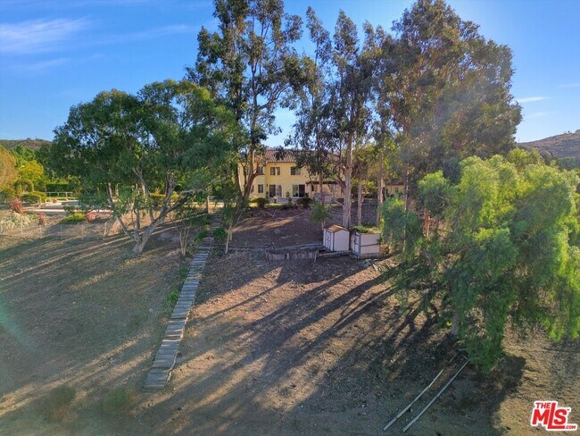 Building Photo - 13045 Ripple Creek Ln