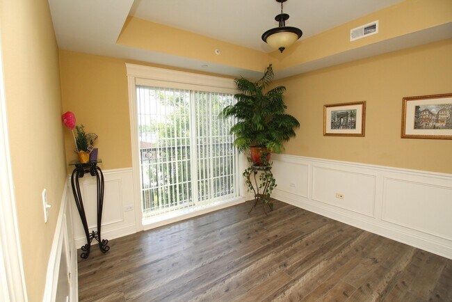 Building Photo - 10765 Clock Tower Dr