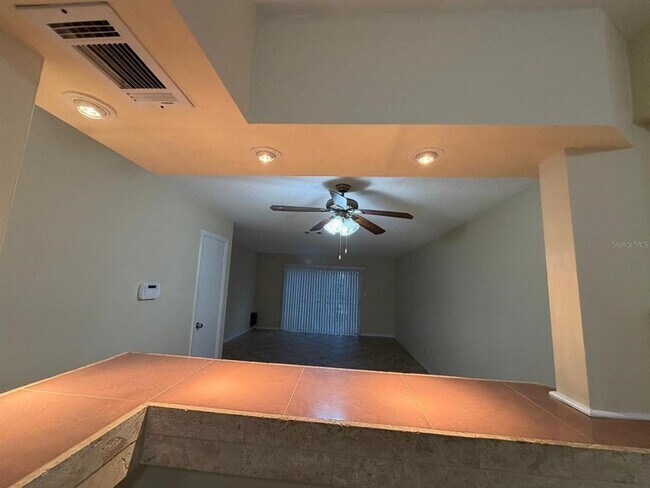 Building Photo - 7501 Gallineta Ct