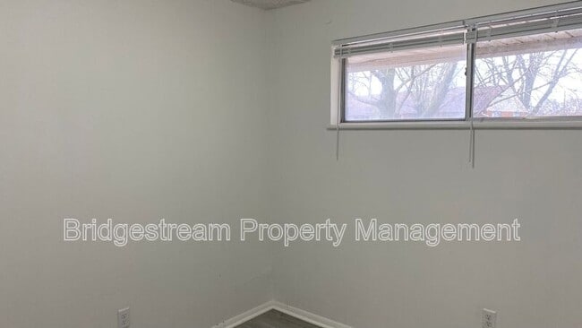 Building Photo - 6116 Rosebury Dr