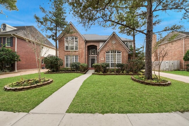 Building Photo - 4418 Bermuda Dr