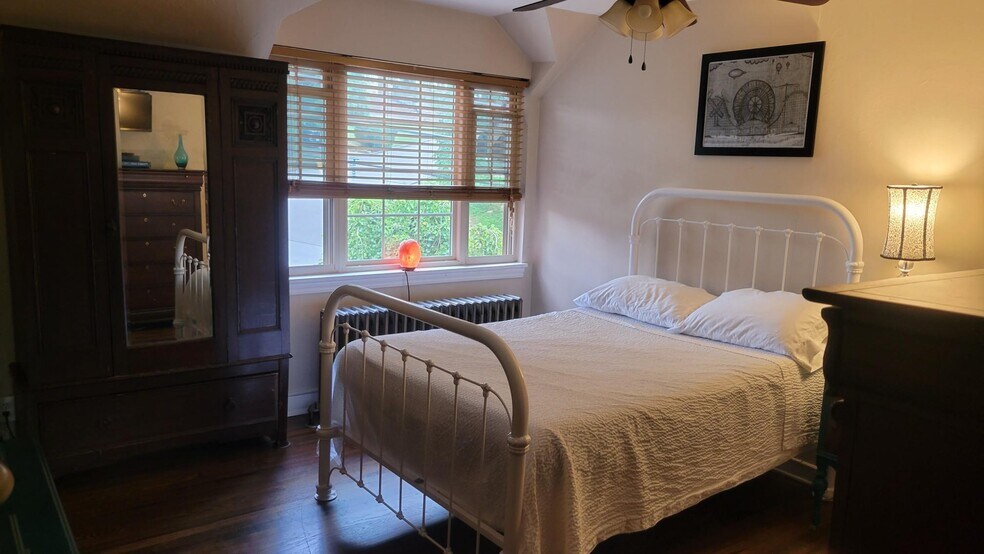 Building Photo - 202 Long Road