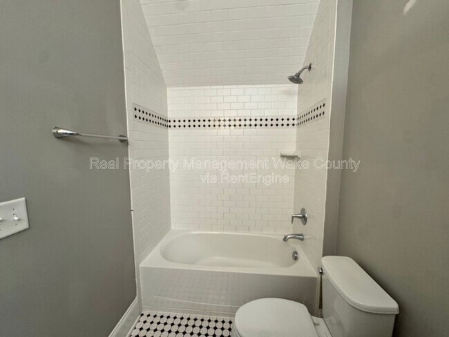 Building Photo - 1021 Keith Rd