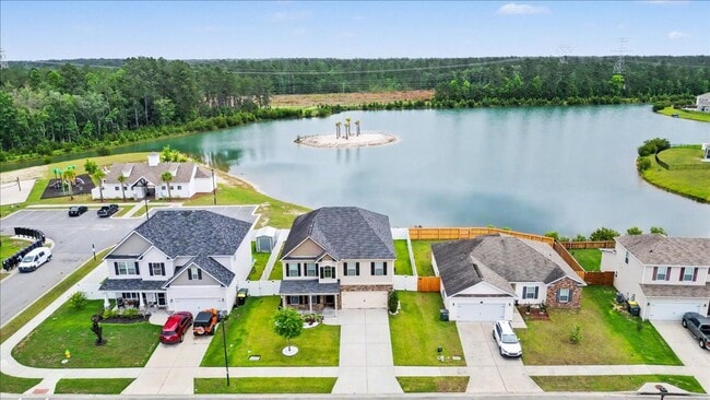 Building Photo - 4 Bed/3.5 Bath Home in The Palms at New Hampstead