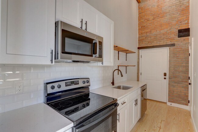 Building Photo - 45 Wingate St