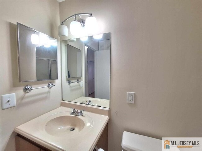 Building Photo - 511 Sunshine Ct