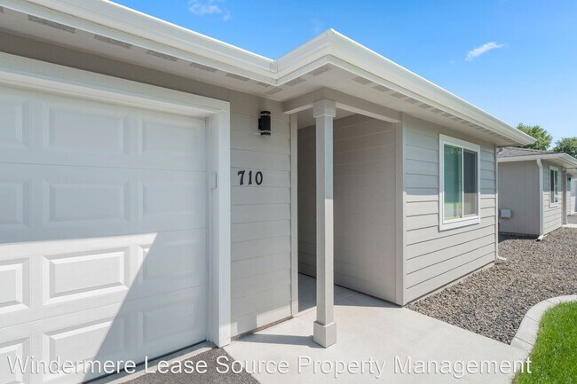 Building Photo - 3 br, 2 bath House - 710 N Jones Lane