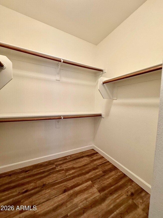 Building Photo - 1701 E Colter St