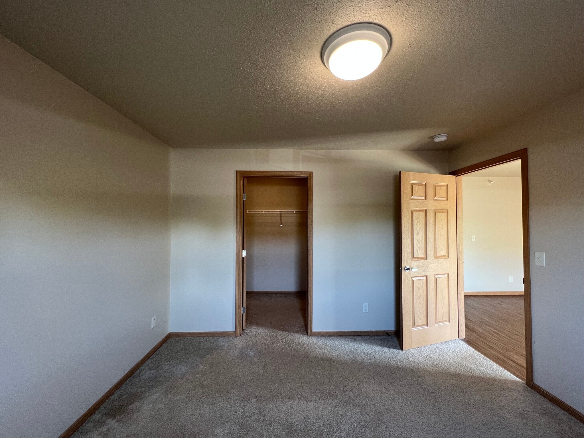 Building Photo - 508 4th St SW