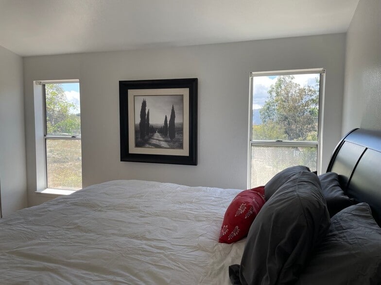 Building Photo - 33276 Homestead Ln