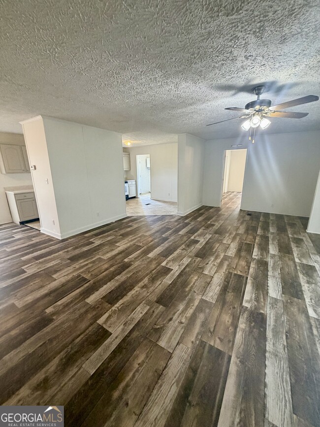 Building Photo - 3116 South St