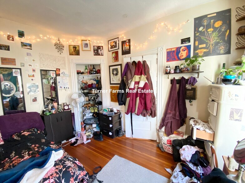 Building Photo - 34 Darling St