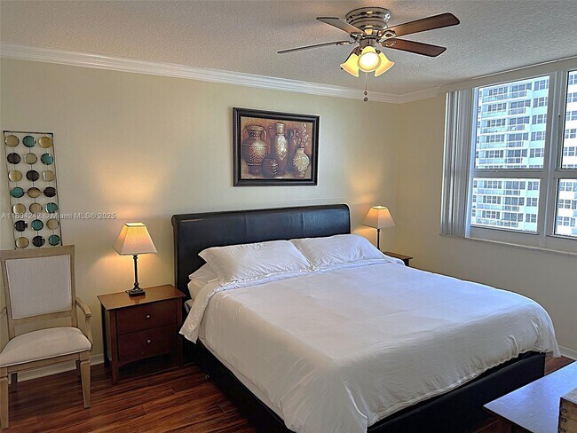 Building Photo - 2080 S Ocean Dr