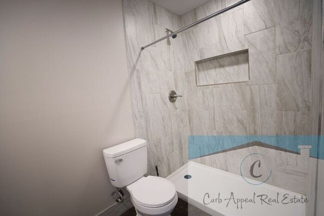 Building Photo - Beautiful 4 bed 2 bath home - HUD accepted!!
