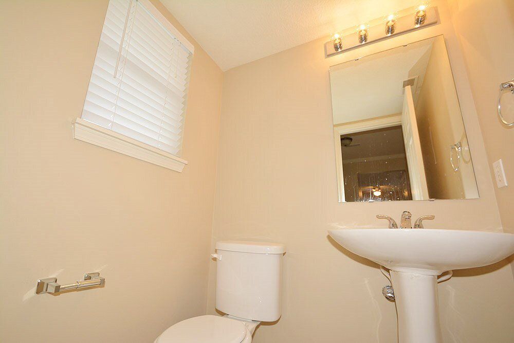Building Photo - 7317 Kimble Dr