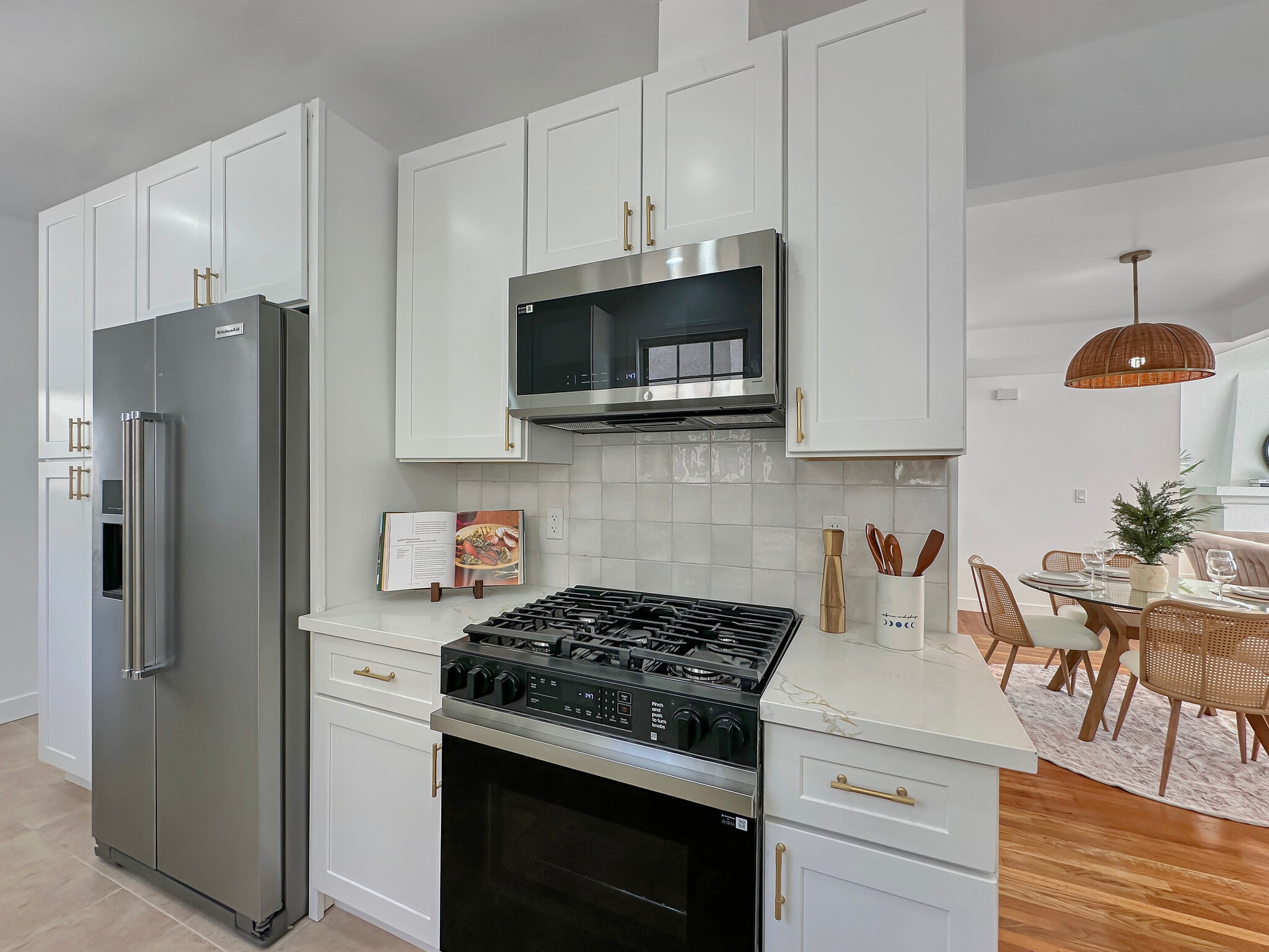 Building Photo - 4523 Saturn St