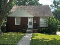 Building Photo - 3  Bedroom Home In Roseville
